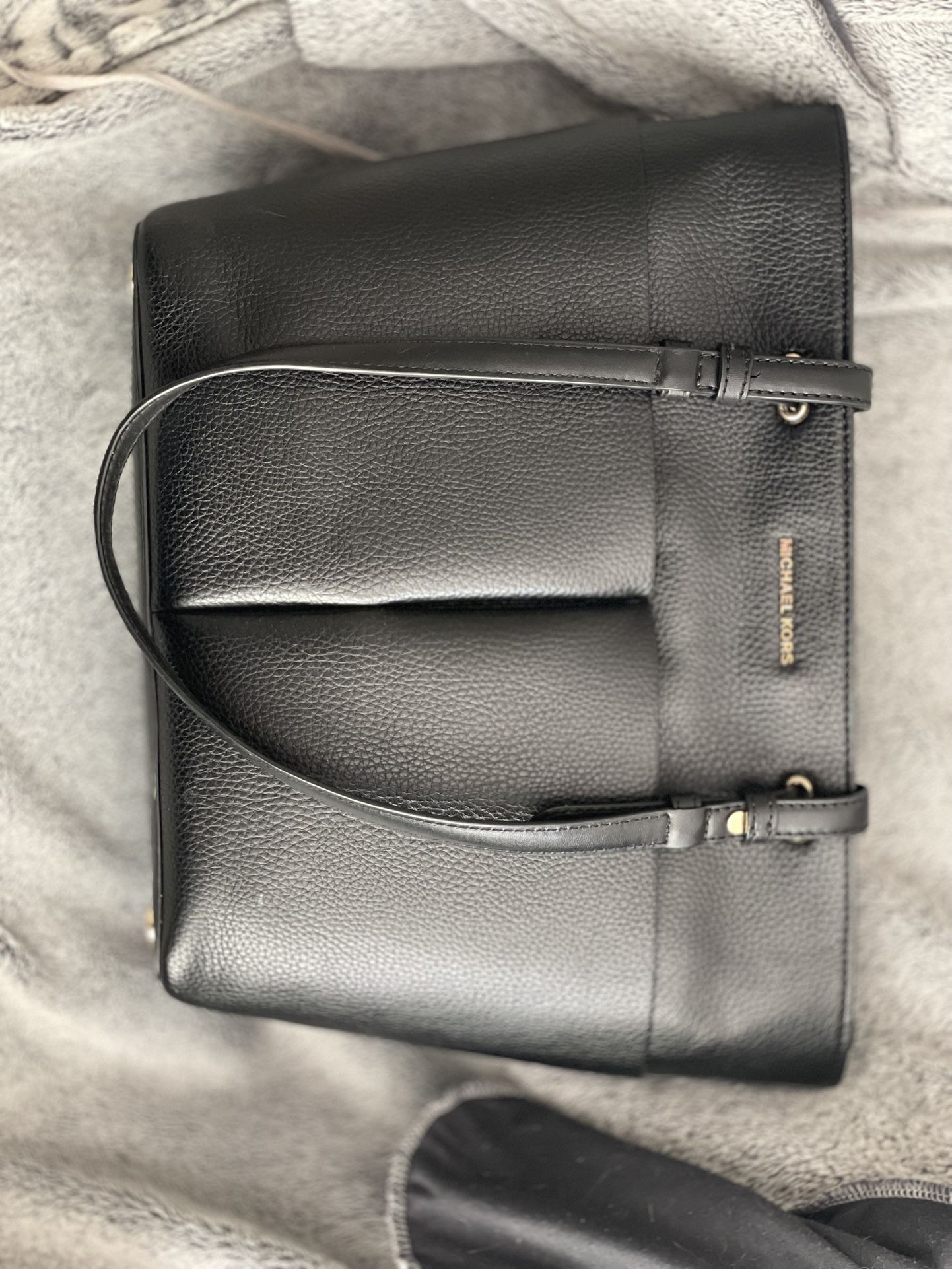 Micheal Kors Handbag