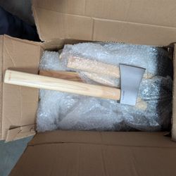 Brand New Axes / Hatchets – Bulk Lot (12 Pieces) – Price Negotiable