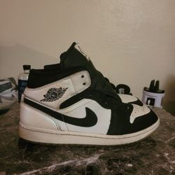 Air Jordan 1 Mid