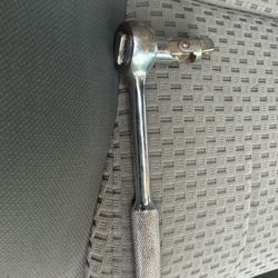 3/8 Dr SK Ratchet And Swivel 