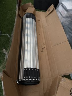 Hard Rolling Truck Bed Cover 8’2 Bed