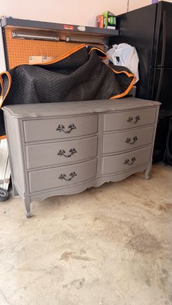 Vintage Gray Dresser w/ 6 Drawers