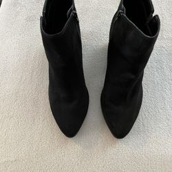 11 Wide Black Booties