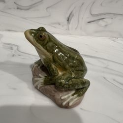 Vintage New Lladro “Nature’s Observer” Frog 1999