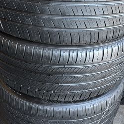 235/40/19 Michelin primacy 🛞