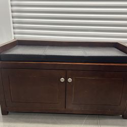Cute Mahogany, Wood Seating Bench For Sale!!!