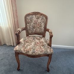 Vintage Accent Chair 