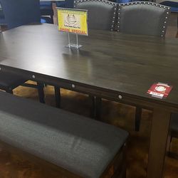 Dining Table Set
