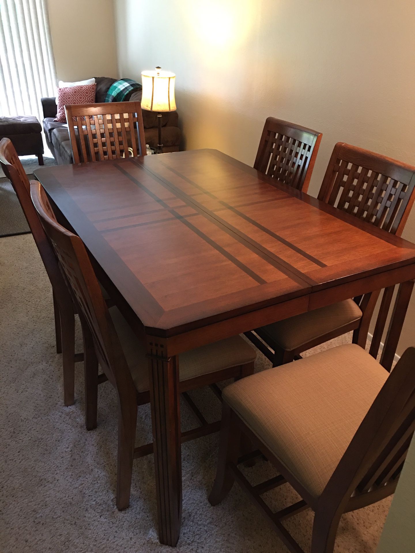 Beautiful Wood Dining table w/8 Chairs -Expendable