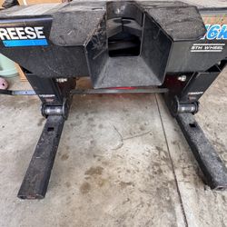 Reese Sliding 5th Wheel Hitch