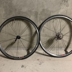Bontrager Select 700c Wheelset 9 speed cassette