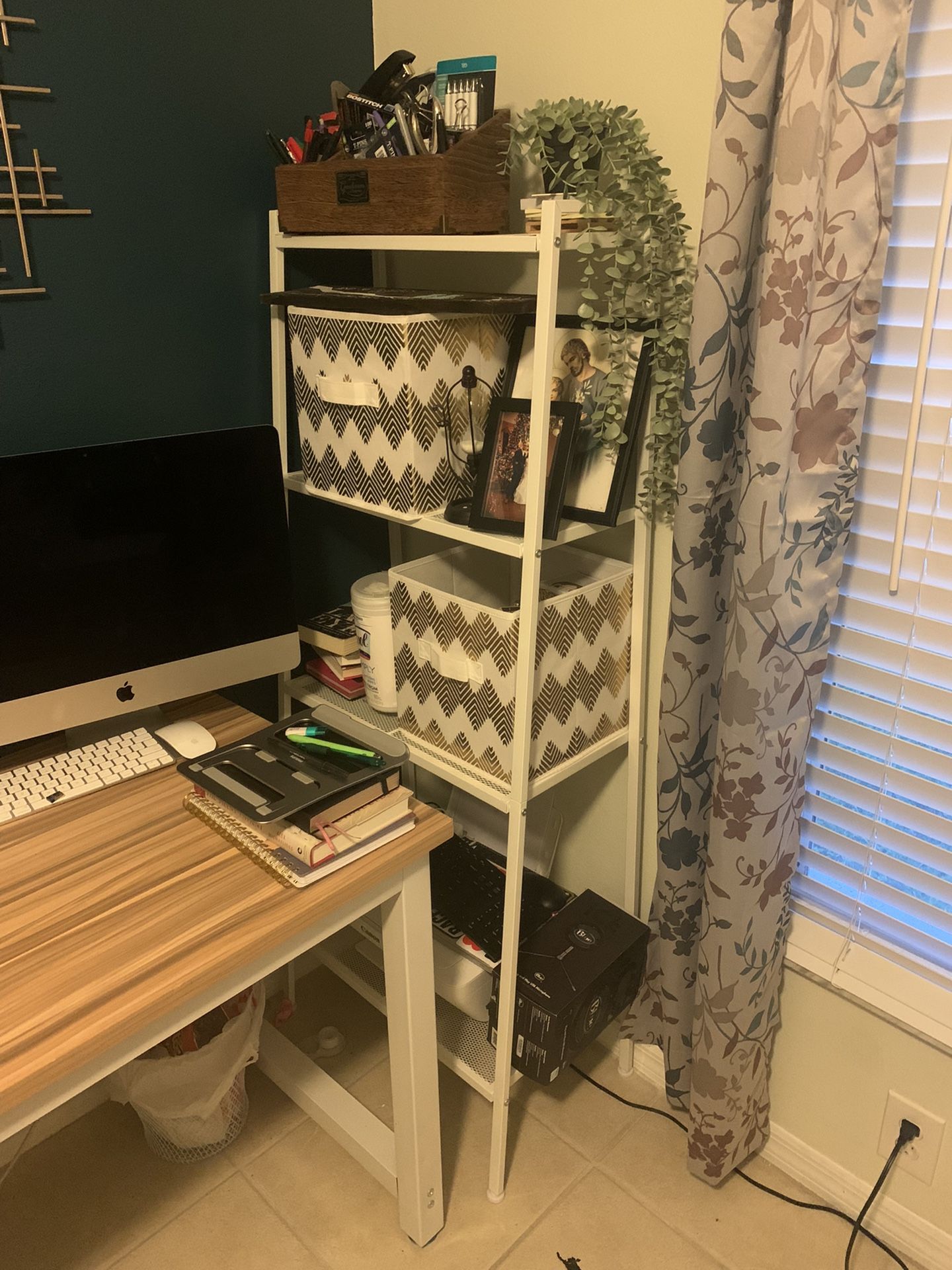 4 Shelf Bookcase