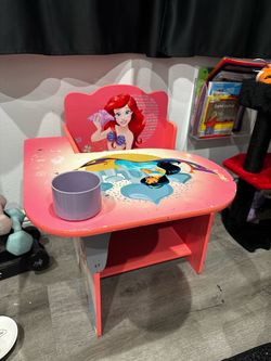 Princess delta desk