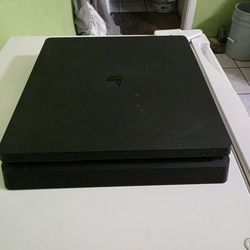 Playstation 4 Slim With New Remote