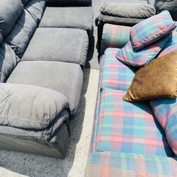 3 Sofas 