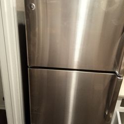 💡 GE Refrigerator 🥶 stainless Top Freezer / GE Electric Coil Burning Oven And Stove 