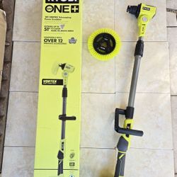 RYOBI 18V Teleacoping Power Scrubber