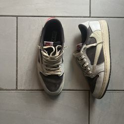 Travis Scott Low Jordan 1