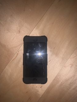 iPod Tough 128 GB Black