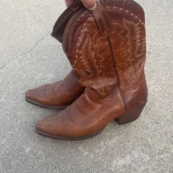 Women’s Size 9.5 DAN POST boots! Want Gone Asap