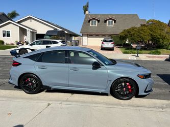 FL5 Stock wheels and tires