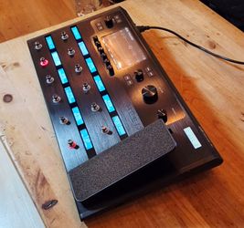 Line 6 Helix floor. Excellent shape!