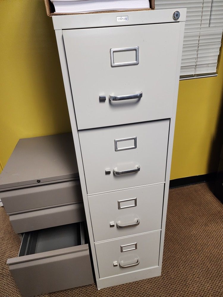Metal FILE CABINETS 