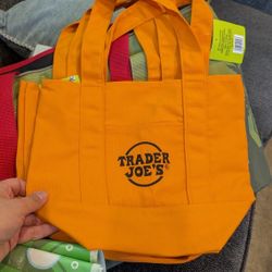 Trader Joe's Viral tote
