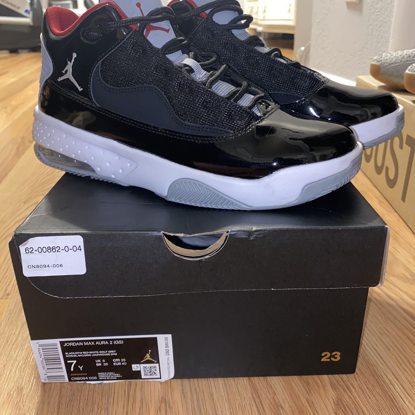 Jordan max aura noir et rouge cheap