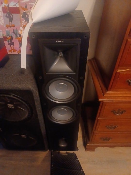 2 Kipsch Speakers