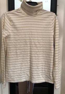 Gold and cream turtle neck