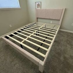 Queen Pink platform Bed