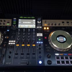 Limited Edition Gold Pioneer XDJ XZ Controller