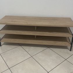 TV Stand (Brand new)