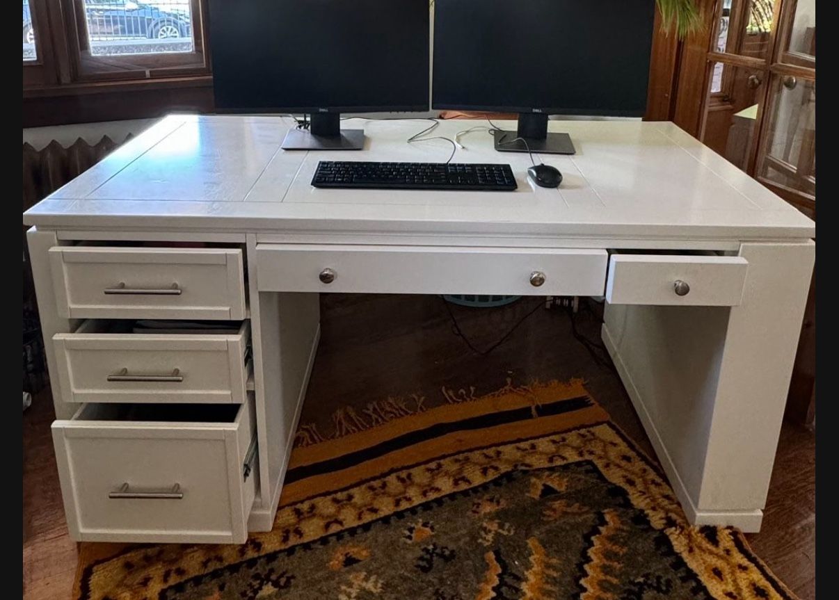 Office Desk