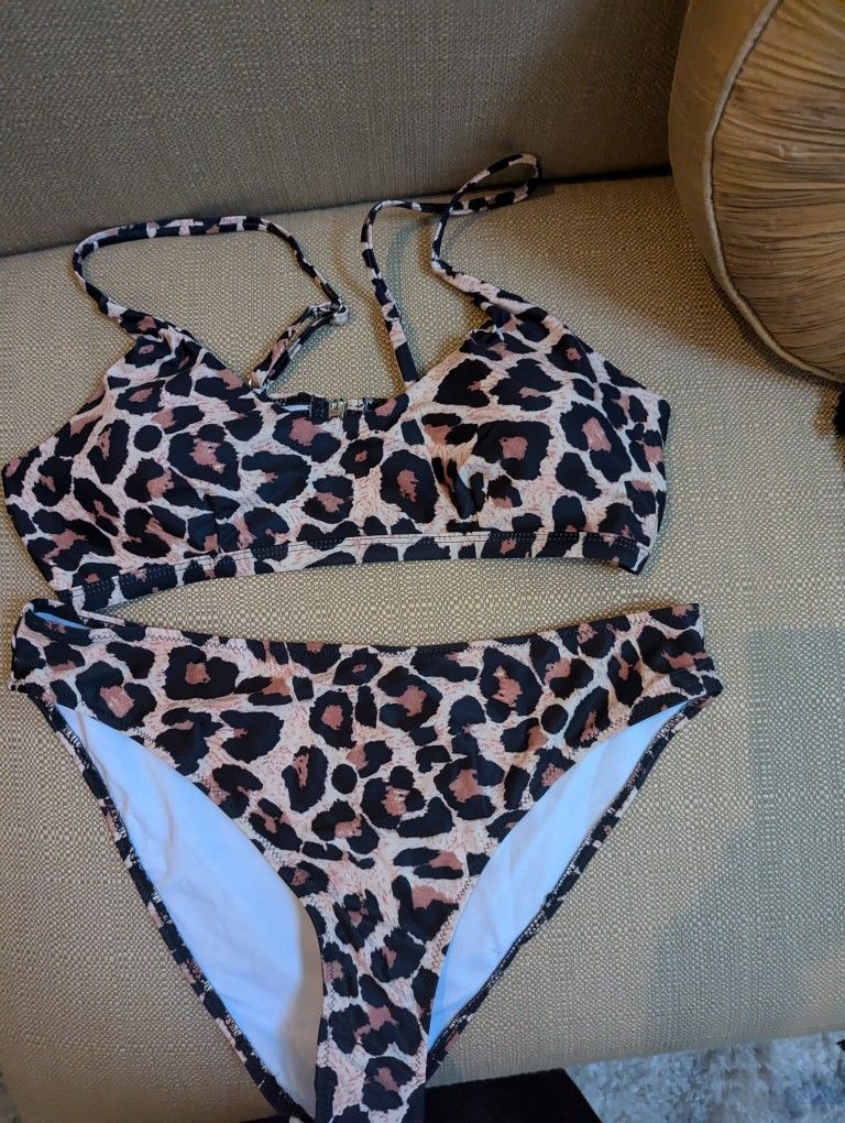 New XL 2 Piece Swimsuit