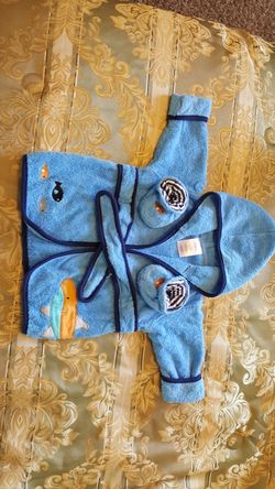 Baby boy bathrobe. 0-9 months.