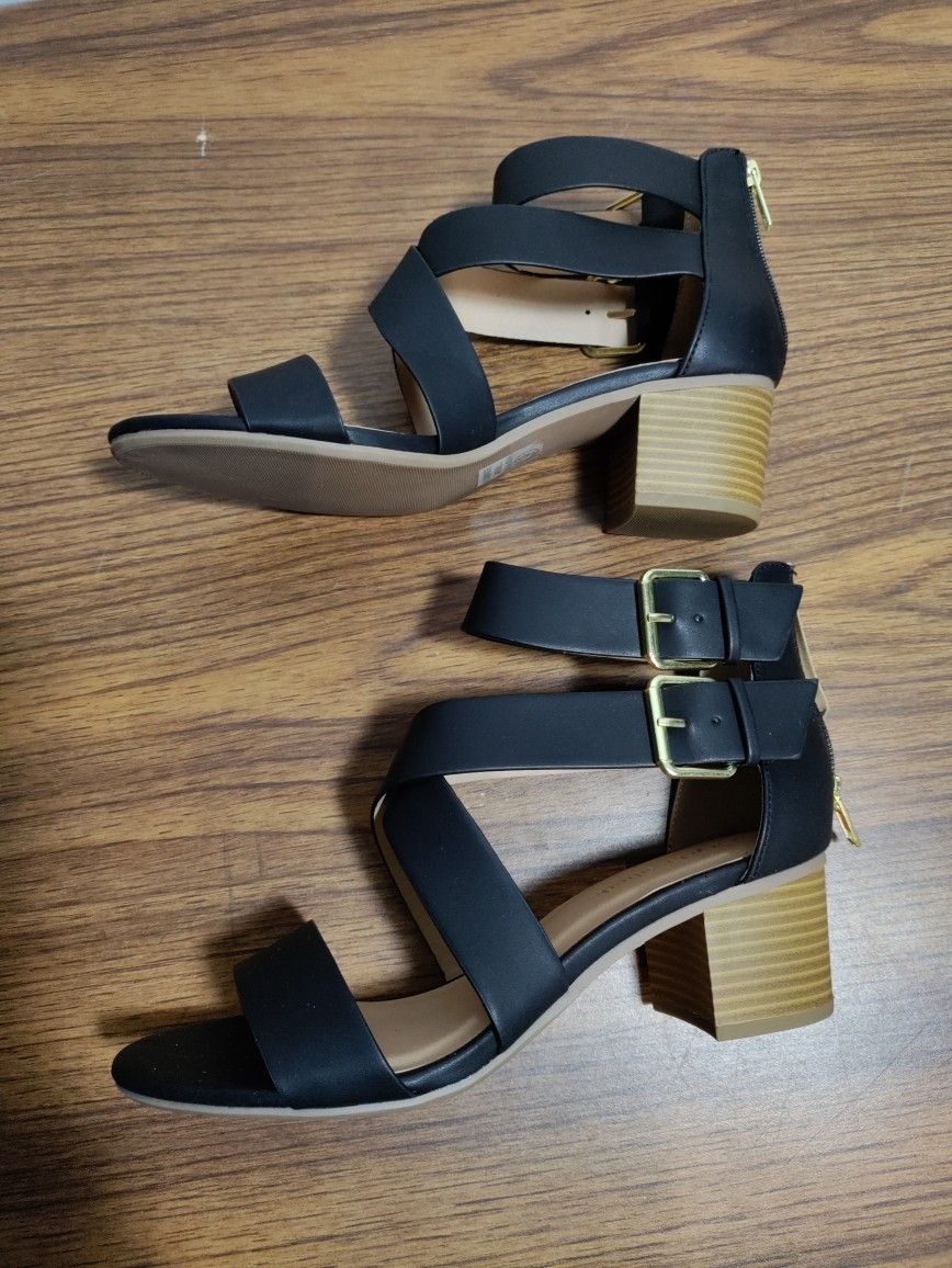 Size 9 Women's Sandal Heels 