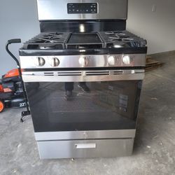 Gas Stove Brand New 575 OBO