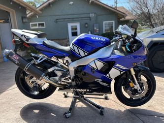 2001 Yamaha R1
