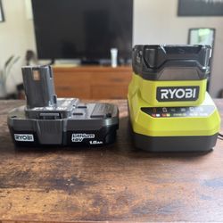RYOBI BATTERY SET