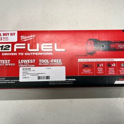 Milwaukee 2526-21 M12 FUEL Brushless Cordless Oscillating Multi-Tool Kit. Brand New