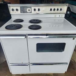 1960 GE Range