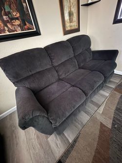 Electric recliner couch and love seat