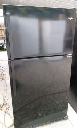 🥶Refrigerator $350 *SERIOUS BUYERS*