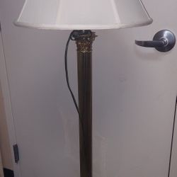 Butiful Antique Vintage Brass Lamp 