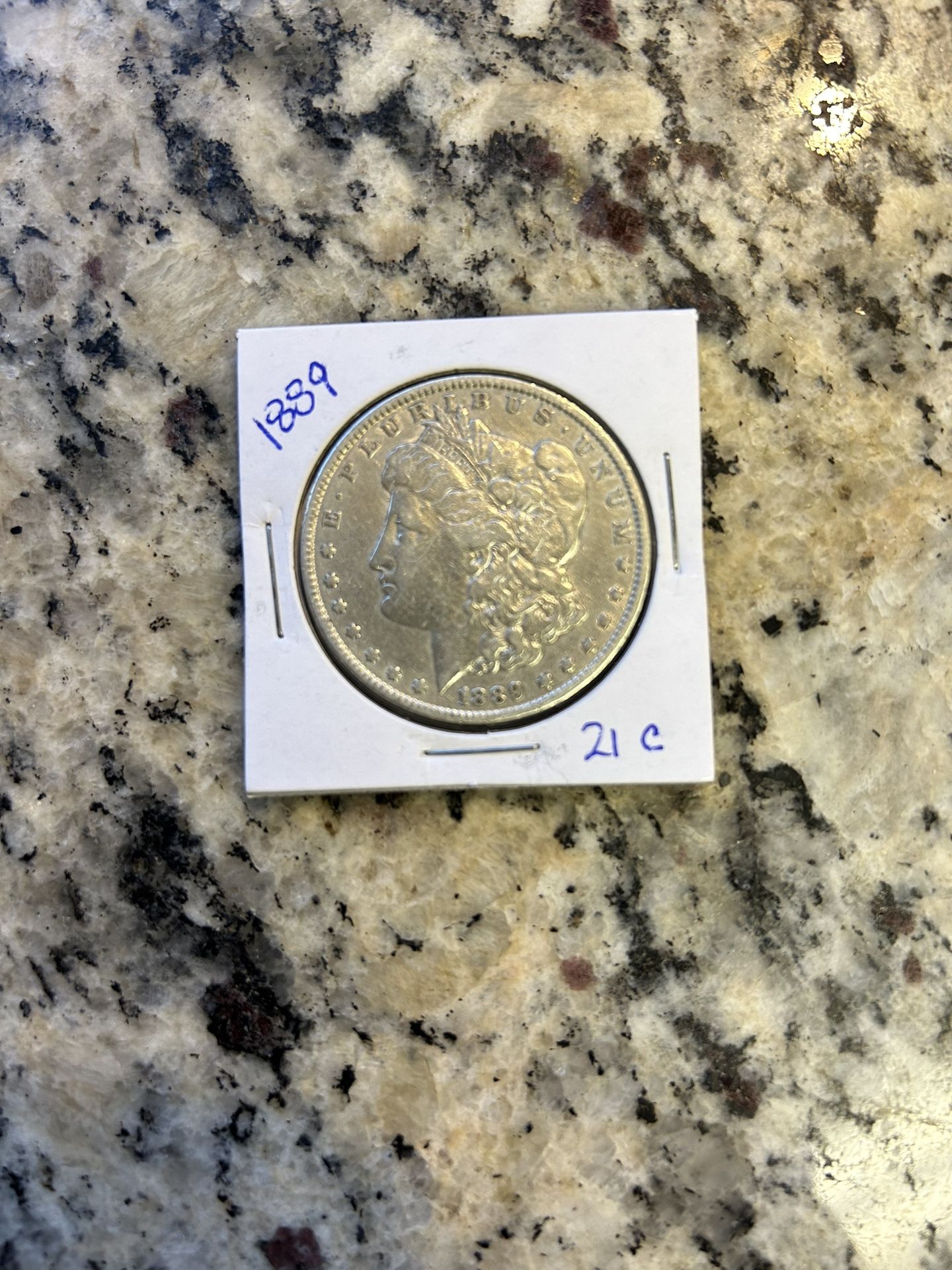 1889 MORGAN SILVER DOLLAR. (21c)