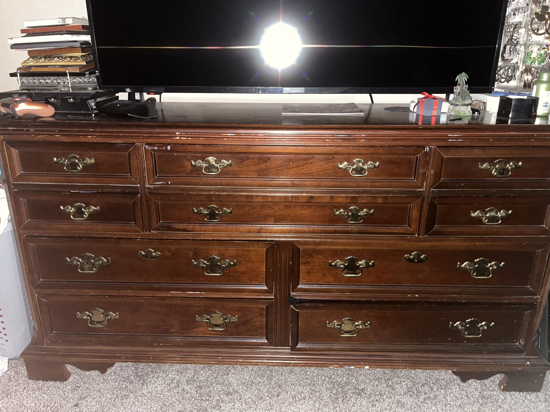 Cherry 10-Drawer Dresser