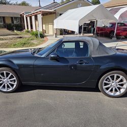 2006 Mazda MX-5 Miata 