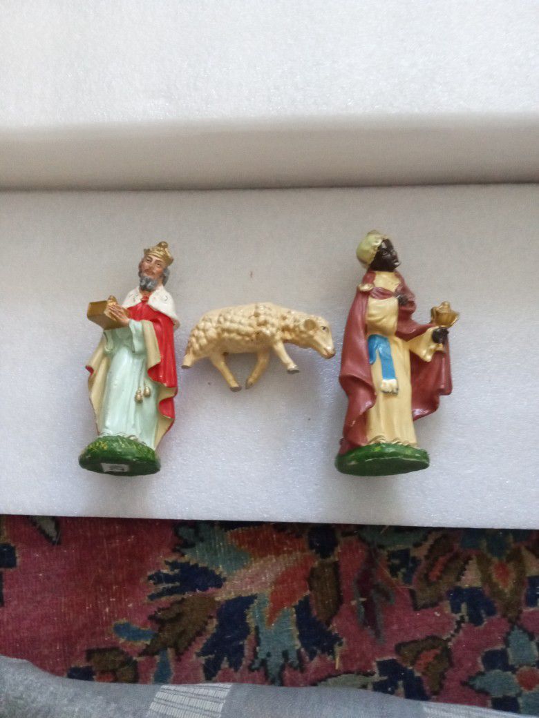 Hand Painted Italian Nativity Figures 